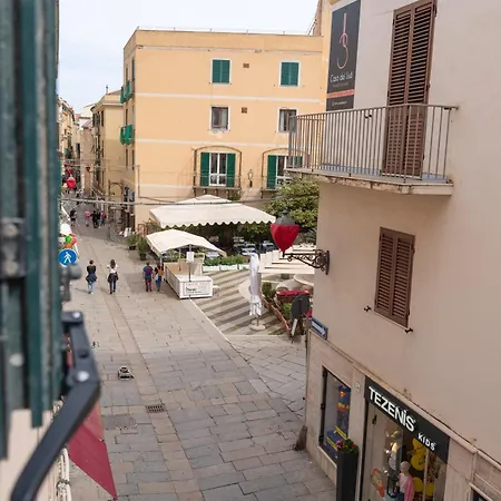 Buranti 公寓 阿尔盖罗