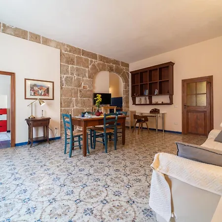 Buranti Apartment *